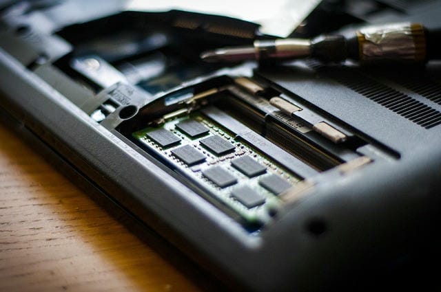 プリント基板の闇：知られざる裏側とそのリスクとは？